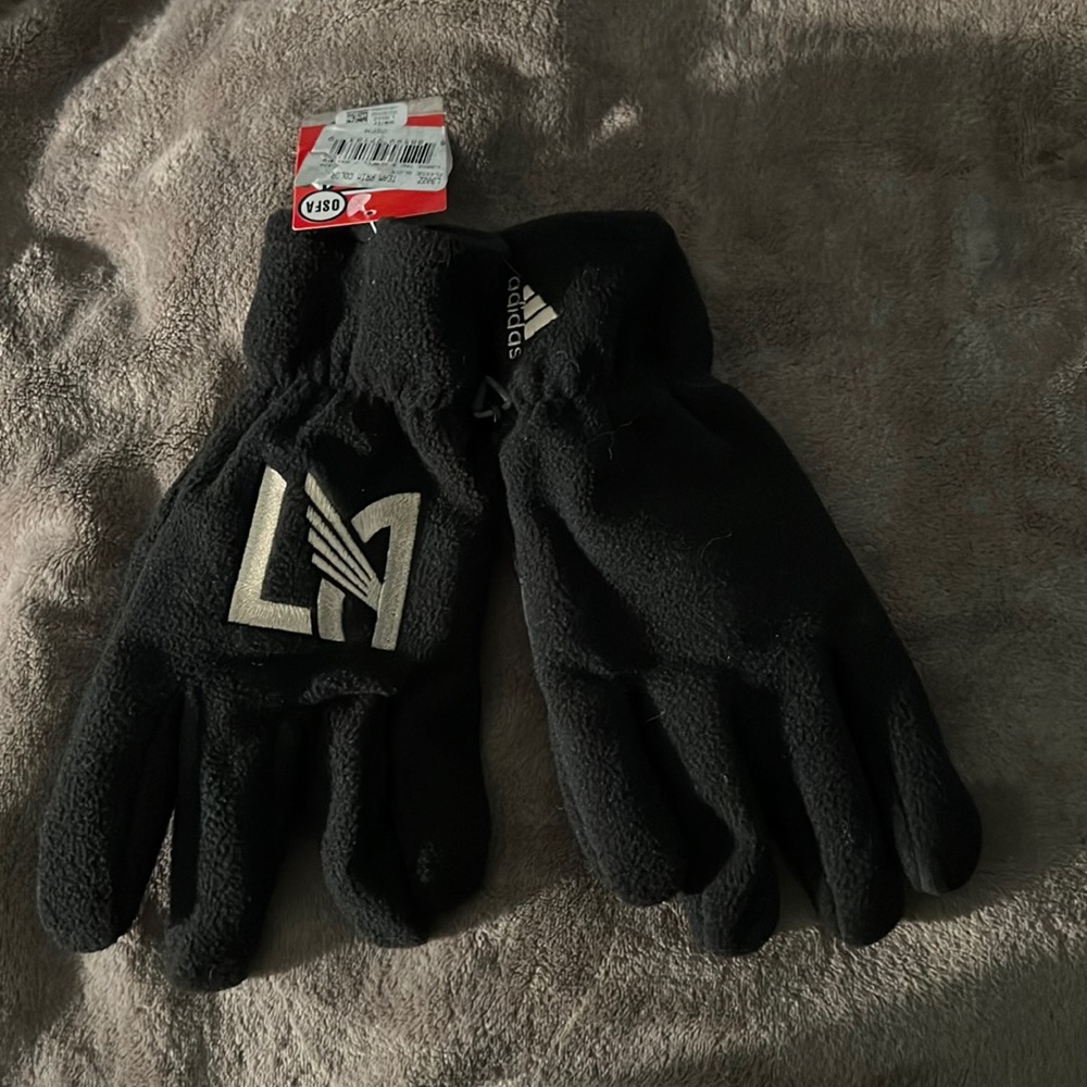 Fleece gloves